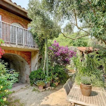 Et Jardin Provencal A * Saint-Cyr-sur-Mer