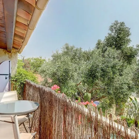 Et Jardin Provencal A * Saint-Cyr-sur-Mer