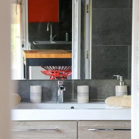 Apartment Et Jardin Provencal A *